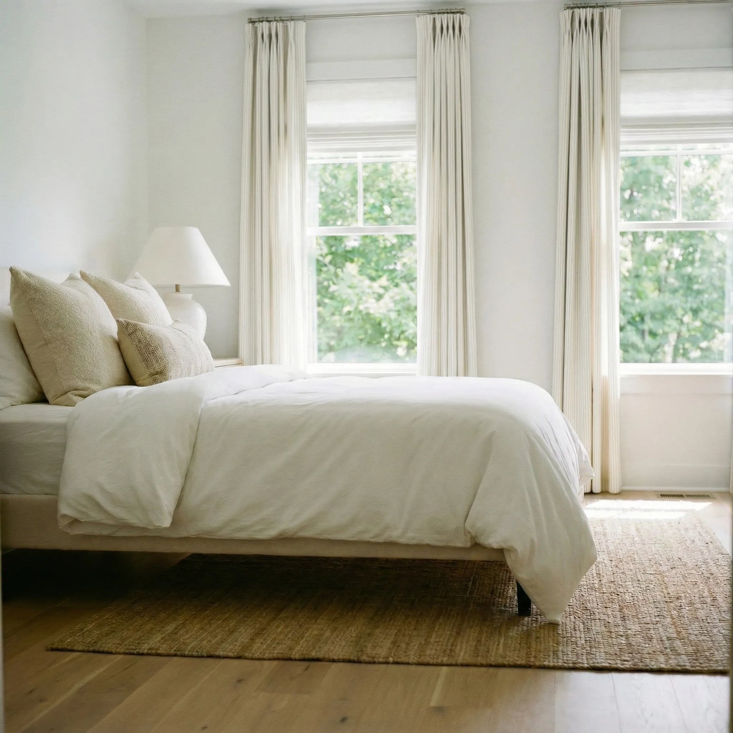 Fine custom-made curtains · Sorell