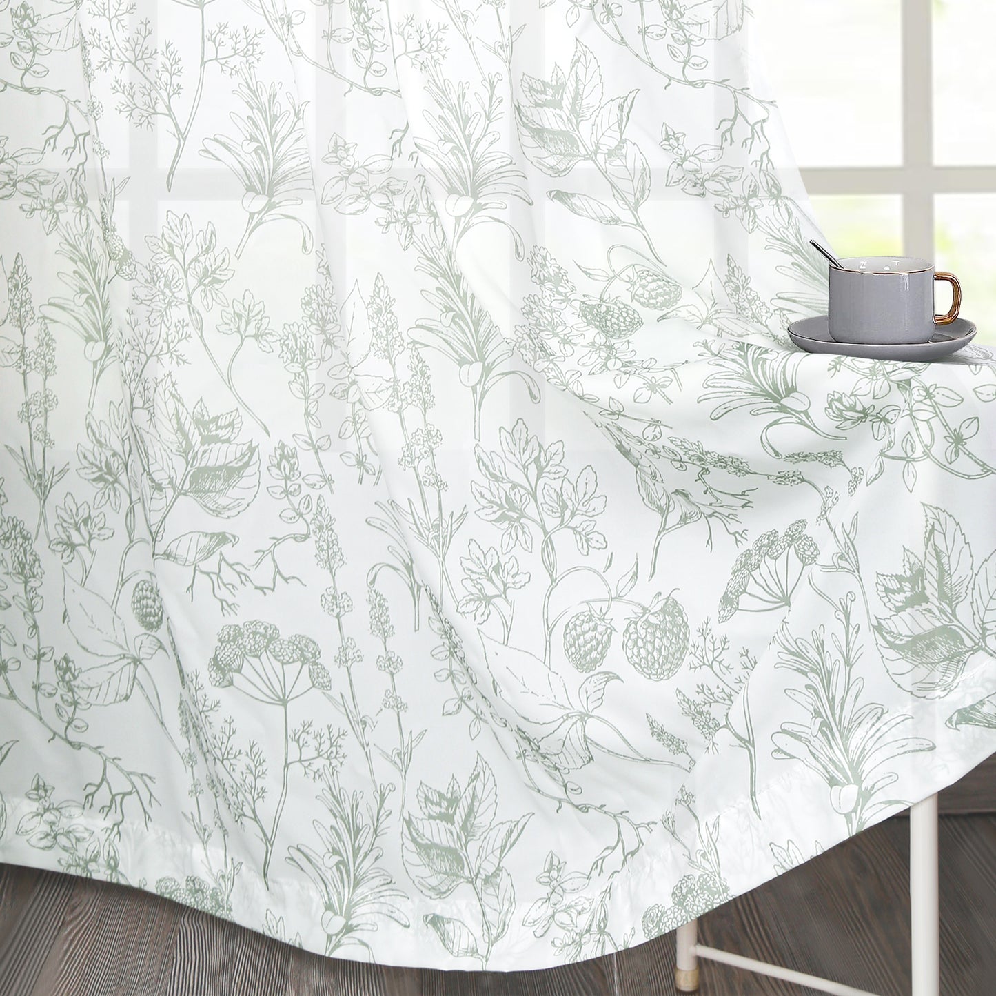 Sheer curtain with floral pattern – brocade cotton