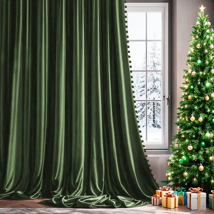 Weihnachts Samtvorhänge mit Pompoms 2-teilig Rot oder Grün