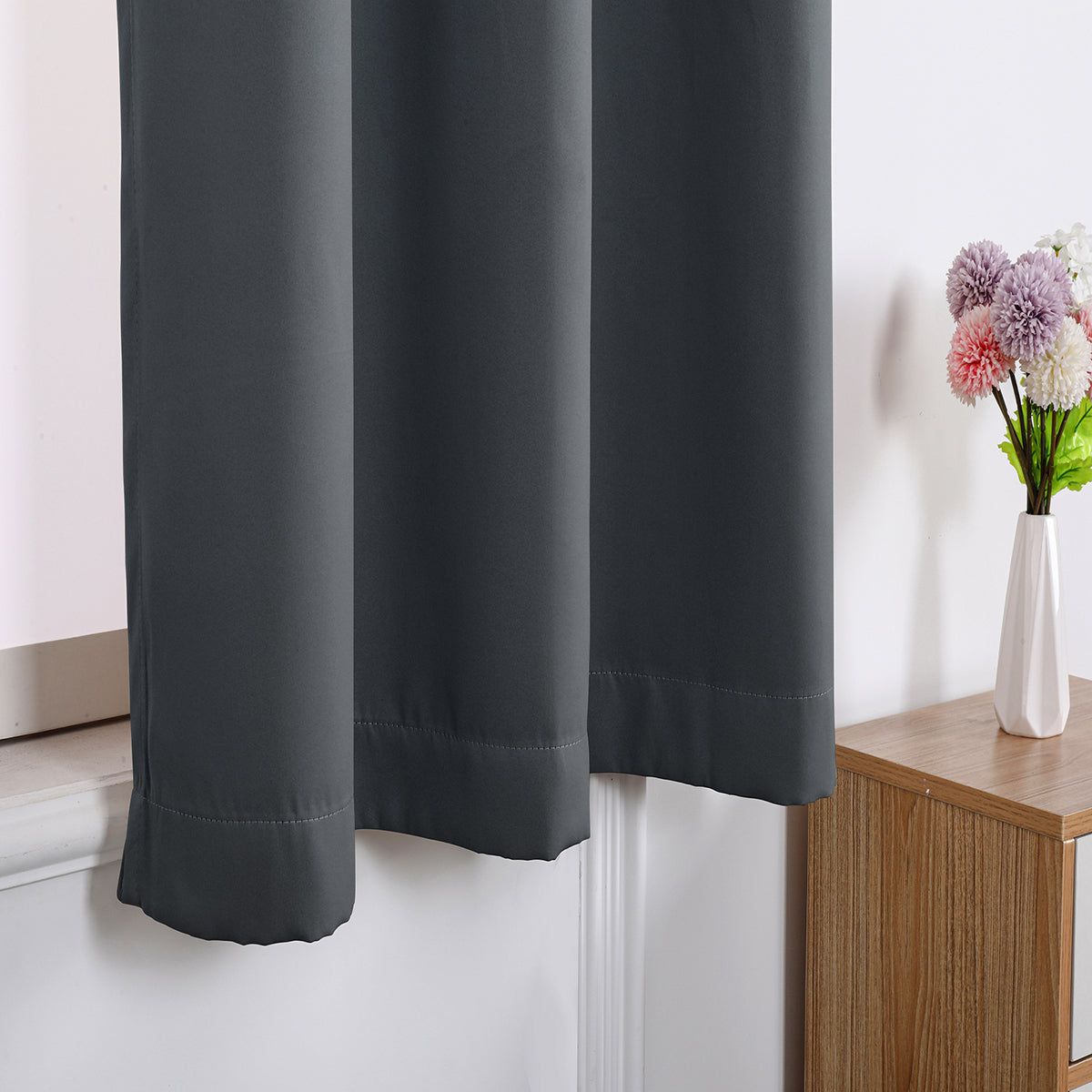 window curtain match for the curtain pole