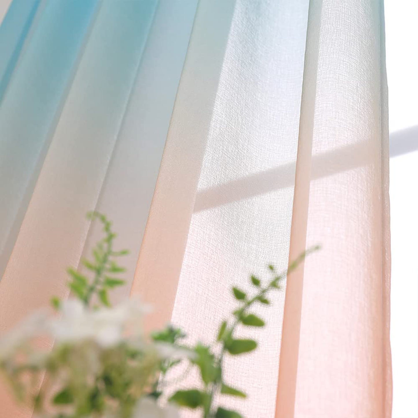 Curtain up and down gradient netting