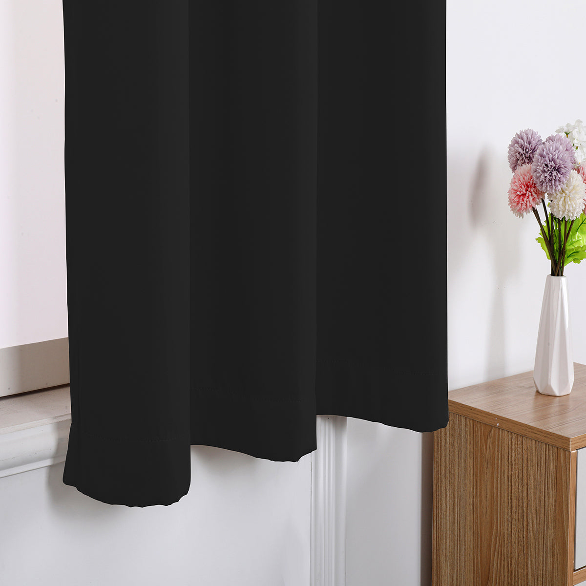 window curtain match for the curtain pole