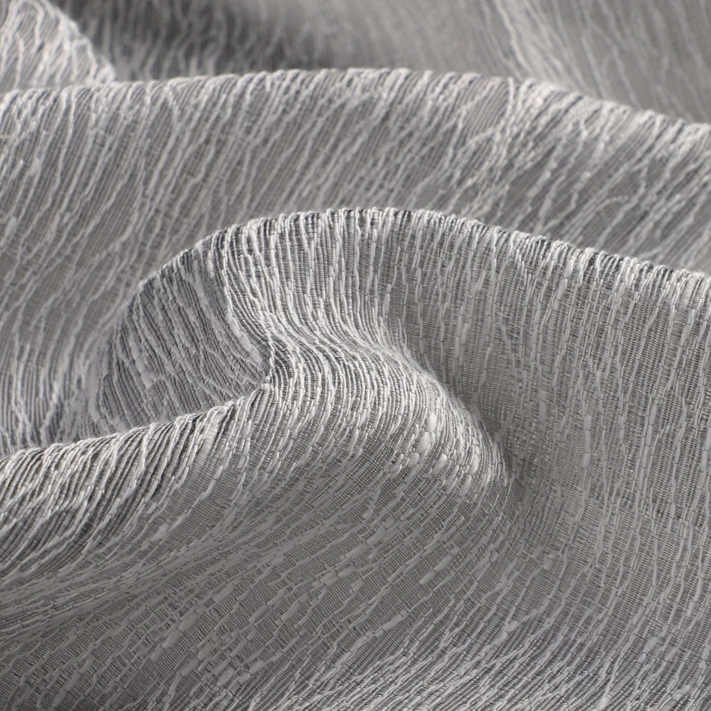 Flowing curtains made to measure · Silvea
